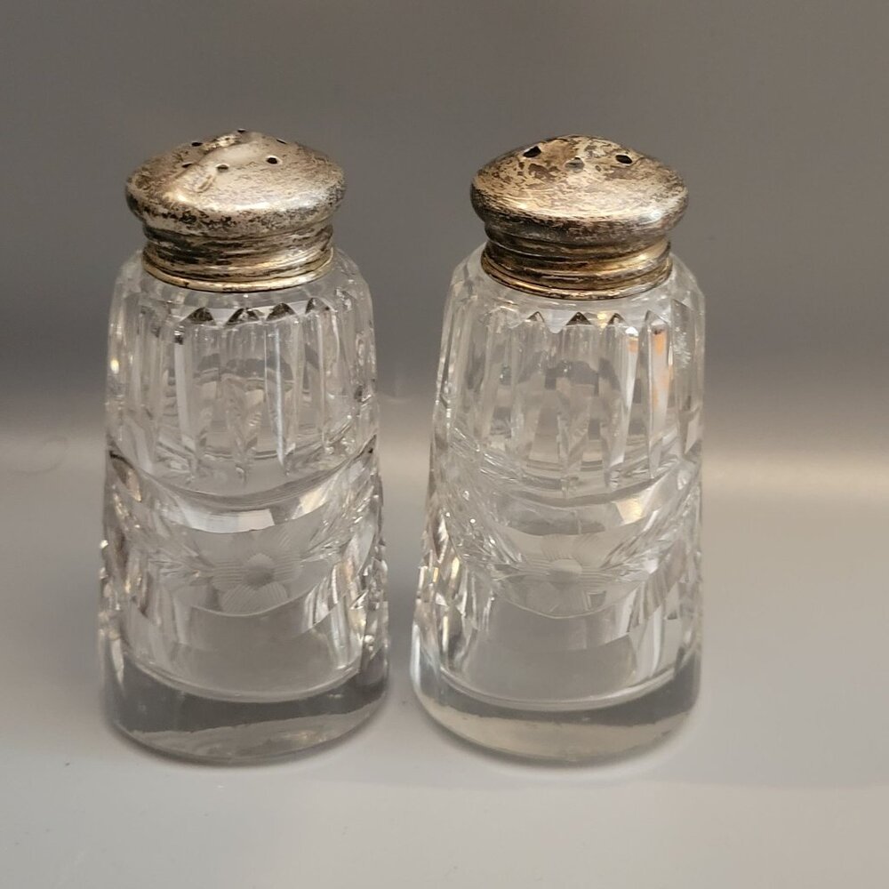 Vintage Etched Crystal Salt & Pepper Shakers With Silver Plated Tops